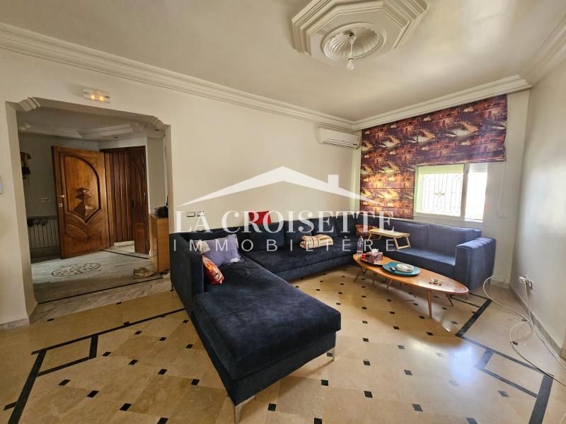 Étage de villa meublé S+3 avec terrasse à La Soukra